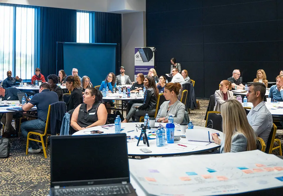 Entrepreneurs réunis lors d'un atelier d'ActionCOACH Performance
